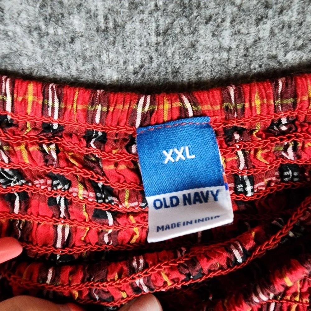 Old Navy Top Womens XXL Smocked Off-the-Shoulder Red Plaid Long Sleeve EUC